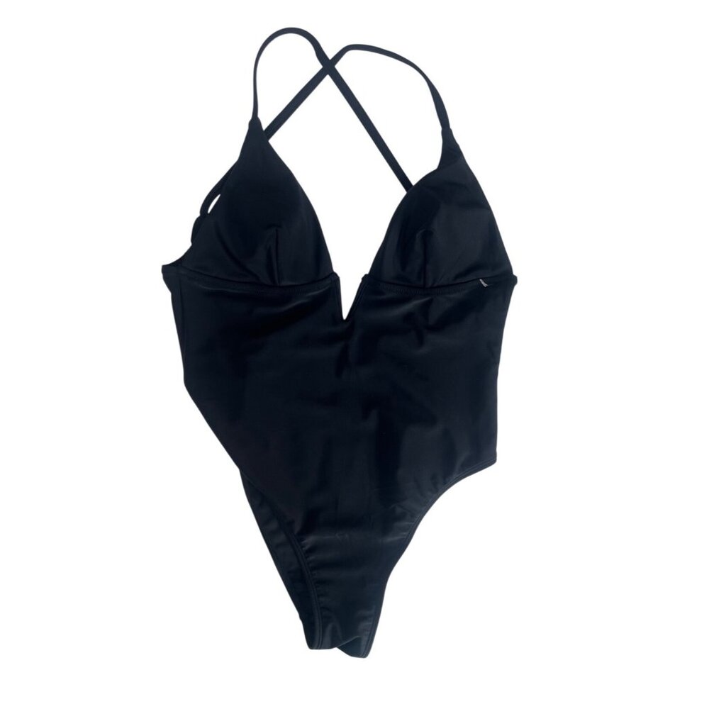 Cupshe One Piece Swimsuit Medium Black New Plunge Neckline Pool Summer